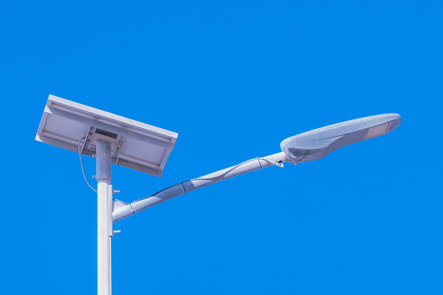 Lampadaire solaire AIO NGNet